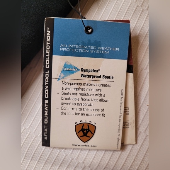 NWT Ariat Summit Waterproof Black Leather Tall Riding Boot sz 7B 66001 - Picture 9 of 16